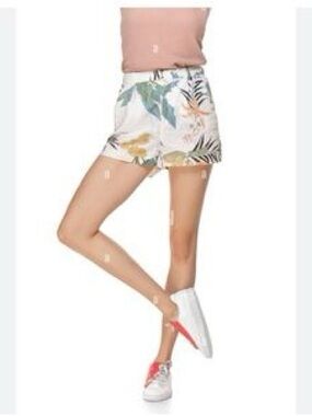 High-Waist Floral Print Shorts, size S